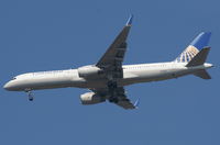N34131 @ MCO - Continental - by Florida Metal