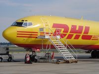 N749DH @ STL - Sunbathing in St. Louis - by jfavignano