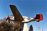 44-15648 @ DSM - P-51D on display at the ANG base