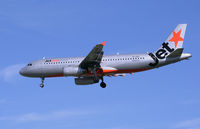 VH-VQV @ OOL - Jetstar Airbus A320 (QANTAS subsidiary) - by Trevor Jinks