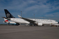 CS-TOH @ VIE - TAP Air Portugal Airbus 330-200 - by Yakfreak - VAP