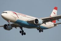 OE-LAM @ VIE - Austrian Airlines A330-200 - by Andy Graf-VAP