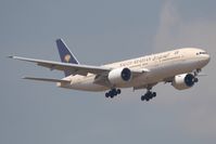 HZ-AKC @ VIE - Saudi Arabian Airlines B777-200 - by Andy Graf-VAP