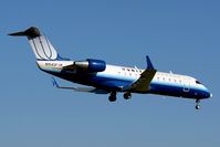 N154SF @ LGA - Short final Runway 4