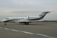 D-BKLI @ CGN - visitor - by Wolfgang Zilske