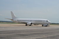 N765TA @ KRFD - Boeing 737-400 - by Mark Pasqualino