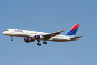 N603DL @ KDEN - Boeing 757-200