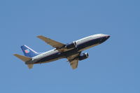 N350UA @ KDEN - Boeing 737-300 - by Mark Pasqualino