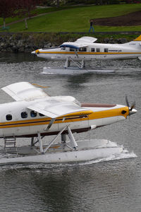 N87KA @ CYWH - Kenmore Air Dash 3 - by Yakfreak - VAP