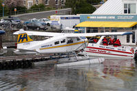 C-FJFQ @ CYWH - Harbour Air Dash 2 - by Yakfreak - VAP