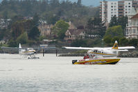 C-GLCP @ CYWH - Harbour Air Dash 3