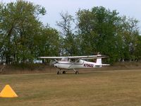 N7962Z @ 0R2 - 1963 Cessna 150C - by J J Sauer