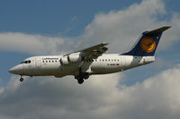 D-AVRG @ BRU - arrival of flight LH4602 on rwy 25L - by Daniel Vanderauwera