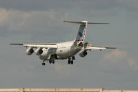 OO-DJO @ BRU - shortly before landing on rwy 25L