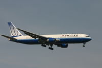 N663UA @ BRU - arrival of flight CO060 to rwy 02 - by Daniel Vanderauwera