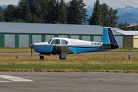 C-GKMM @ CYNJ - Taxi to active - by Guy Pambrun
