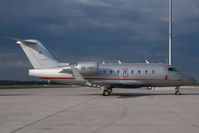 OE-INY @ VIE - Vistajet Challenger