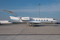 N338MM @ VIE - Gulfstream 4