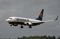 EI-DAT @ BOH - RYANAIR 737-800 - by barry quince