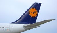 D-AIHI @ DEN - LH Tail