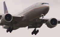 N77019 @ KIAH - Final RW 27 - by Walter Steed