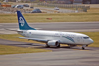 ZK-FRE @ WLG - Taxiing to the gate - by Micha Lueck