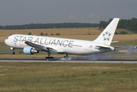 OE-LAT @ VIE - Austrian Airlines Boeing 767-300 - by Thomas Ramgraber-VAP