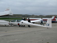 N505KM @ CVH - 2001 DG-500 Elan Orion sailplane being loaded in trailer @ Hollister (CA) Municipal Airport - by Steve Nation