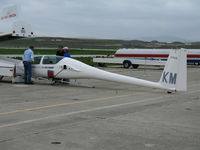 N505KM @ CVH - 2001 DG-500 Elan Orion sailplane being loaded in trailer @ Hollister (CA) Municipal Airport - by Steve Nation