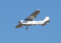 N5327J @ KAPA - Touch & Go 17R - by Bluedharma