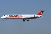 TC-AKN @ VIE - Atlasjet Airlines MDD MD80 - by Thomas Ramgraber-VAP