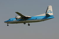 PH-LXP @ BRU - descending to rwy 25L