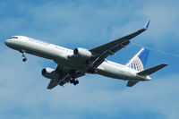 N34137 @ EGCC - Continental - Landing - by David Burrell