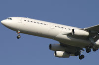 OE-LAK @ VIE - Austrian Airlines Airbus A340-300 - by Thomas Ramgraber-VAP