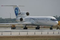 RA-42432 @ VIE - Saratov Airlines Yak-42