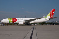 OE-LAM @ VIE - TAP Air Portugal Airbus 330-200 - by Yakfreak - VAP