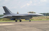 FA-131 @ EBBL - Display colors for 2007. - by Robert Roggeman