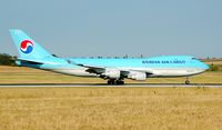 HL7403 @ LOWW - Landing from seoul