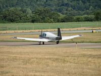 N6887U @ IPT - Taxiing out to 30 - by Sam Andrews