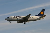 D-ABIO @ BRU - arrival of Wesel (flight LH4570) on rwy 25L