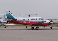 N304LG @ KAPA - Taxi to parking place - by Bluedharma