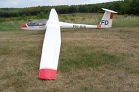 PH-878 @ EHAX - wating to fly on the airfield of Axel ( Holland ) - by D. Vercruysse
