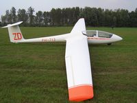 PH-713 @ EHAX - At rest. old colors - by D Vercruysse