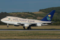 HZ-AIJ @ VIE - Saudia Boeing 747SP - by Yakfreak - VAP