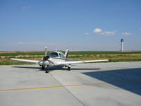 N39881 @ FTG - Basking in the sun