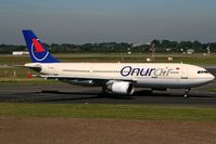 TC-OAA @ DUS - visitor - by Wolfgang Zilske