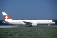 HB-IEE @ GVA - Petrolair