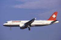 HB-IJD @ GVA - Swissair