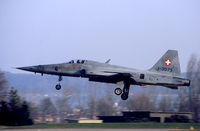 J-3075 @ LSMP - F-5E Tiger II L1075 81 - by Fabien CAMPILLO