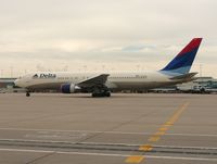 N132DN @ DEN - Delta Airlines 767